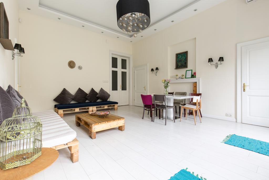 Jozsef63 Apartment Budapest Esterno foto