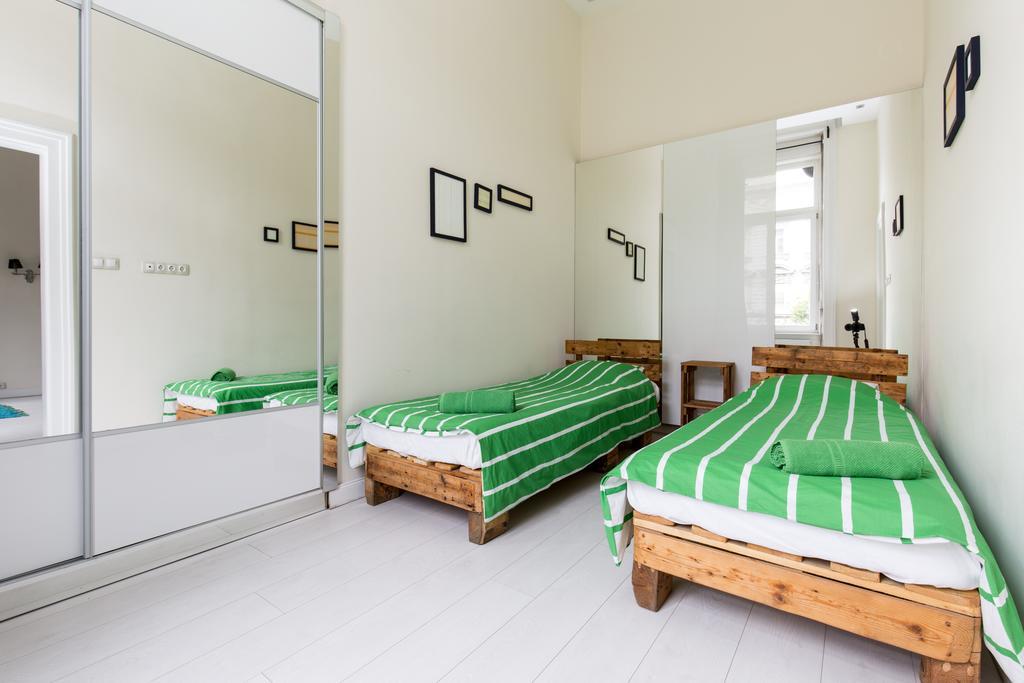 Jozsef63 Apartment Budapest Esterno foto