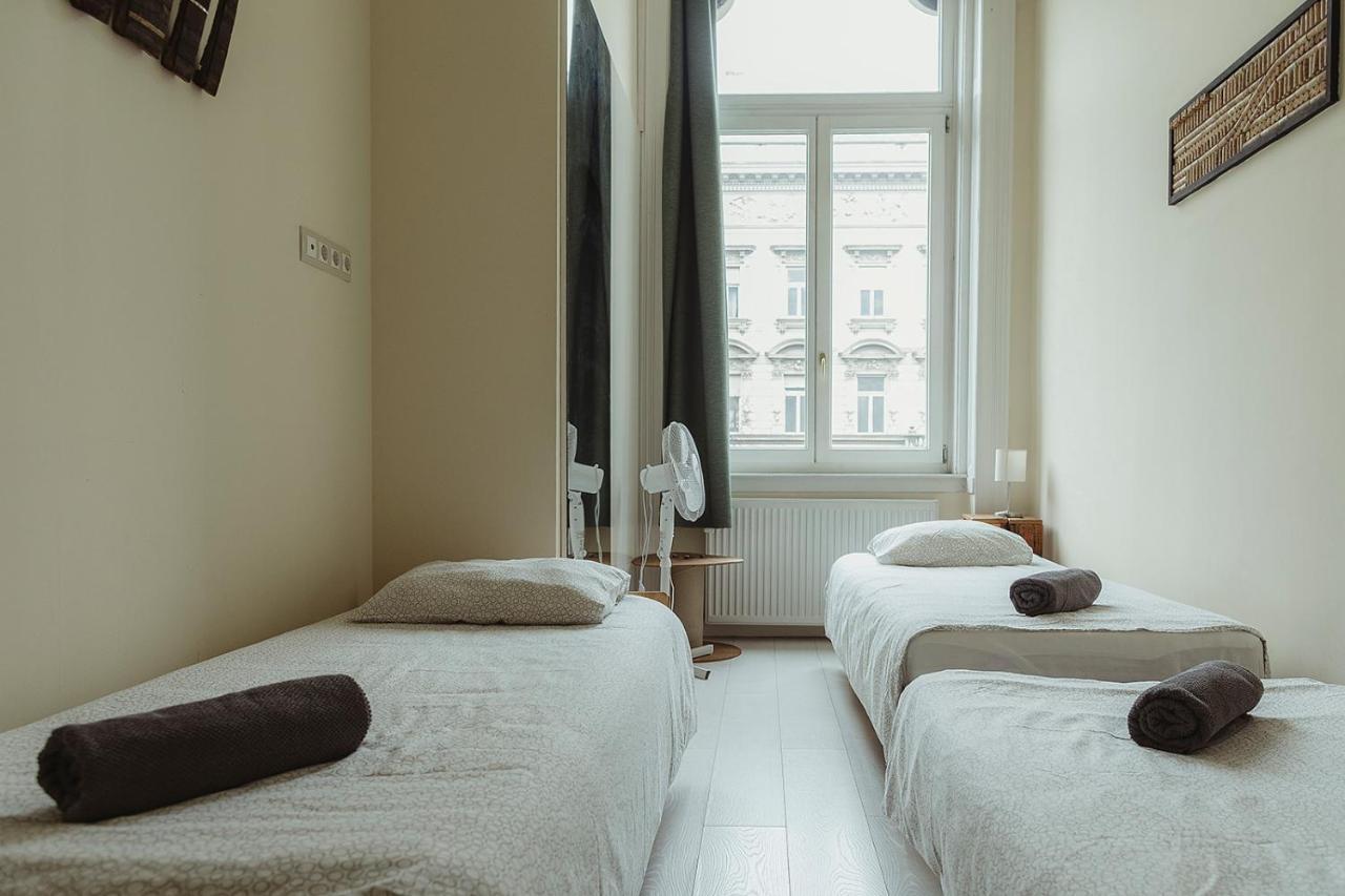Jozsef63 Apartment Budapest Esterno foto